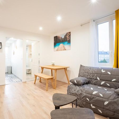 Budget Appart Avec Parking Au Centre-Ville Charleville-Mezieres Bagian luar foto